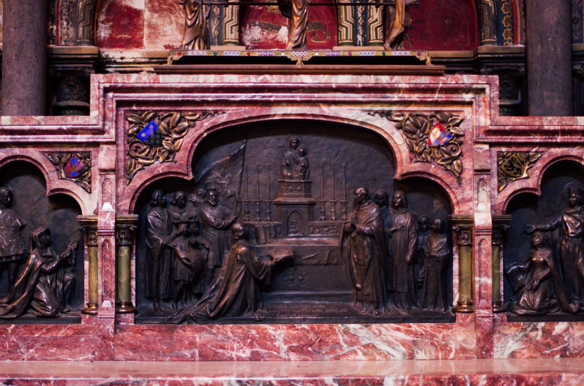 chapelle du bienheureux Charles le Bon autel cathédrale notre dame de la treille lille 6113