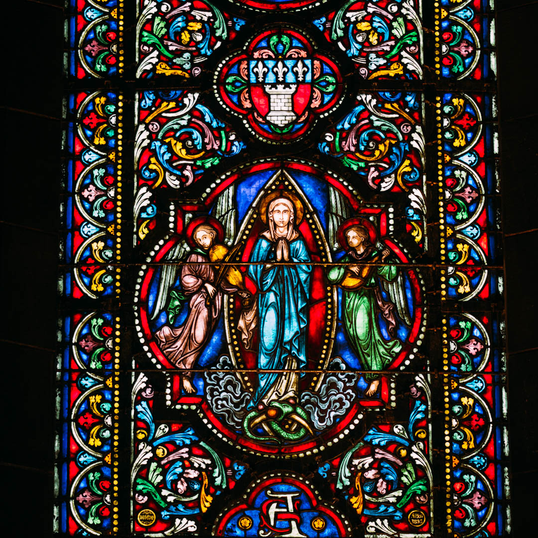 l'immaculée conception vitrail chapelle absidiale notre dame de la treille lille