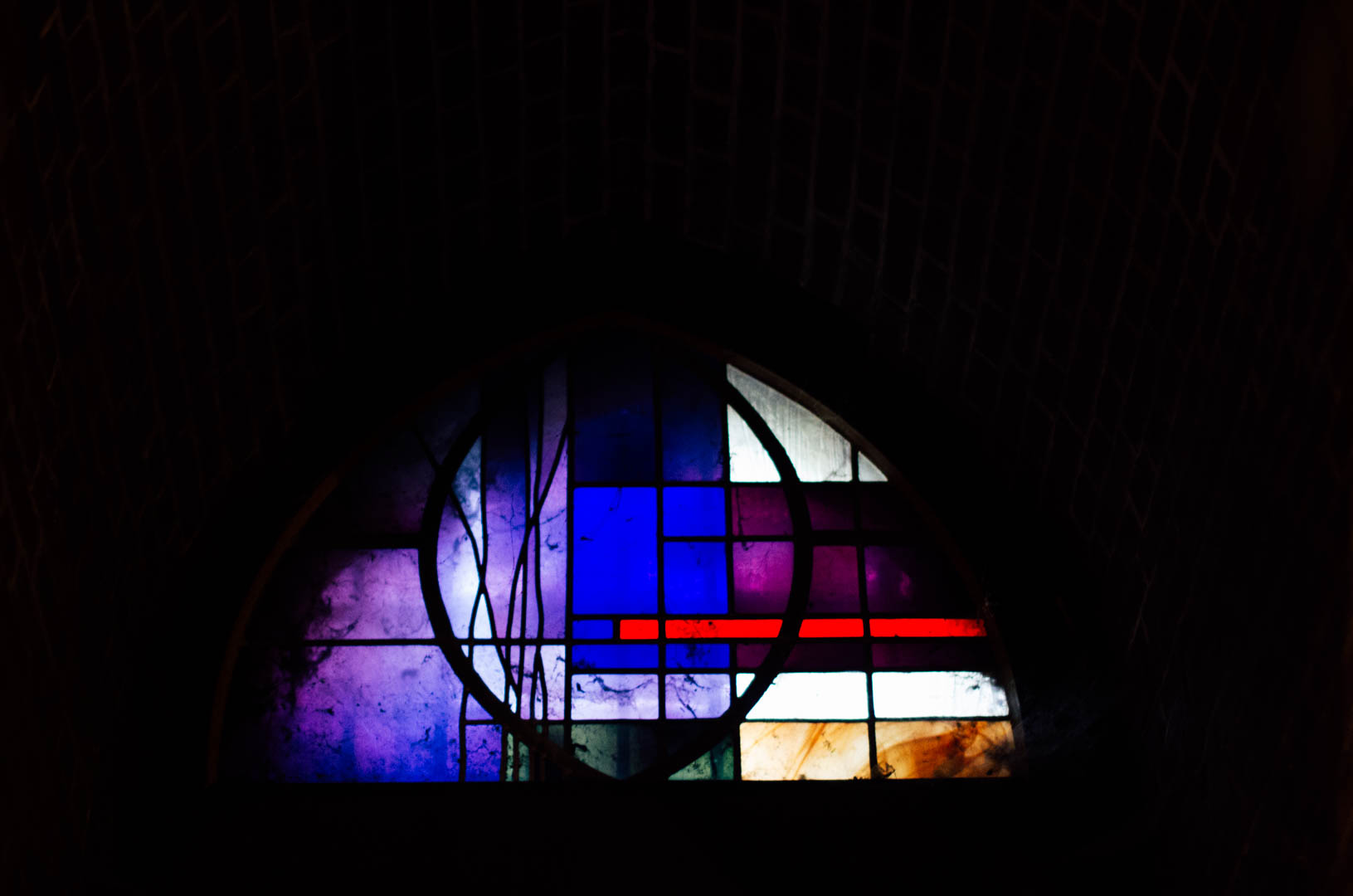 vitraux crype néo gothique cathédrale notre dame de la treille lille 66210